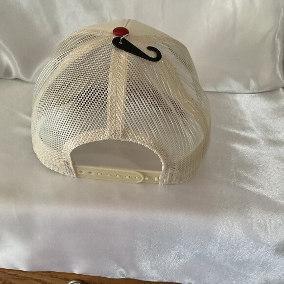 Yellowstone Trucker Hat Red & Beige Snapback Cap By Mad Engine One Size - Picture 3 of 6